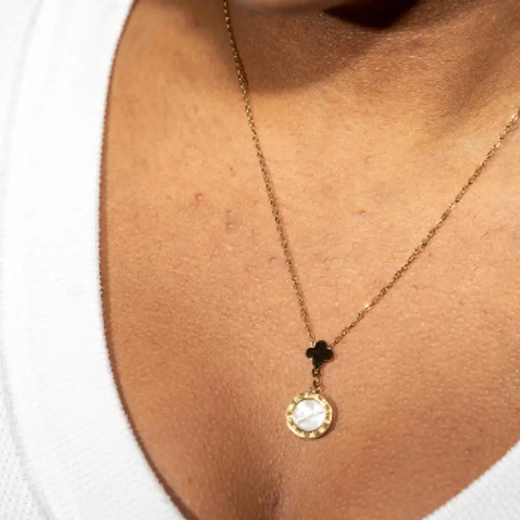 XZ109 – Gold & Black Necklace