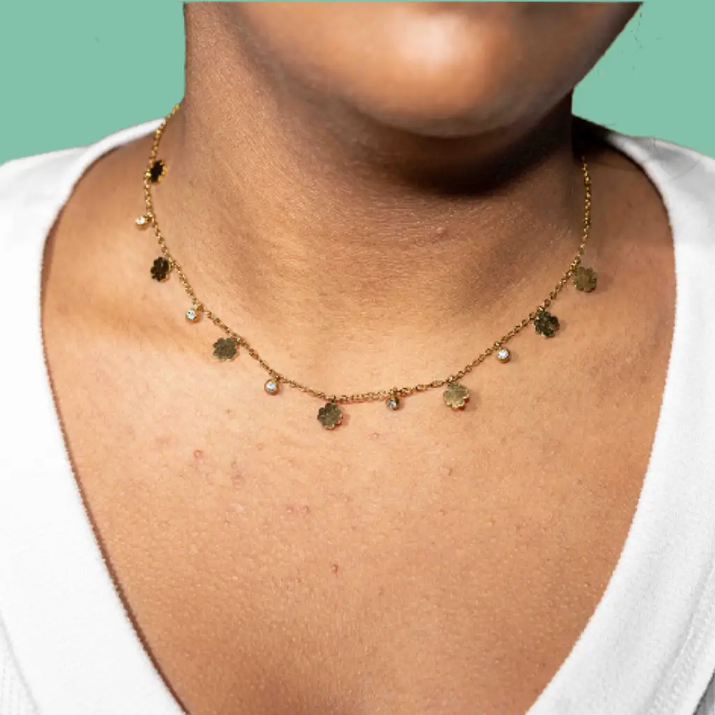 XZ123 – Gold Clover Necklace